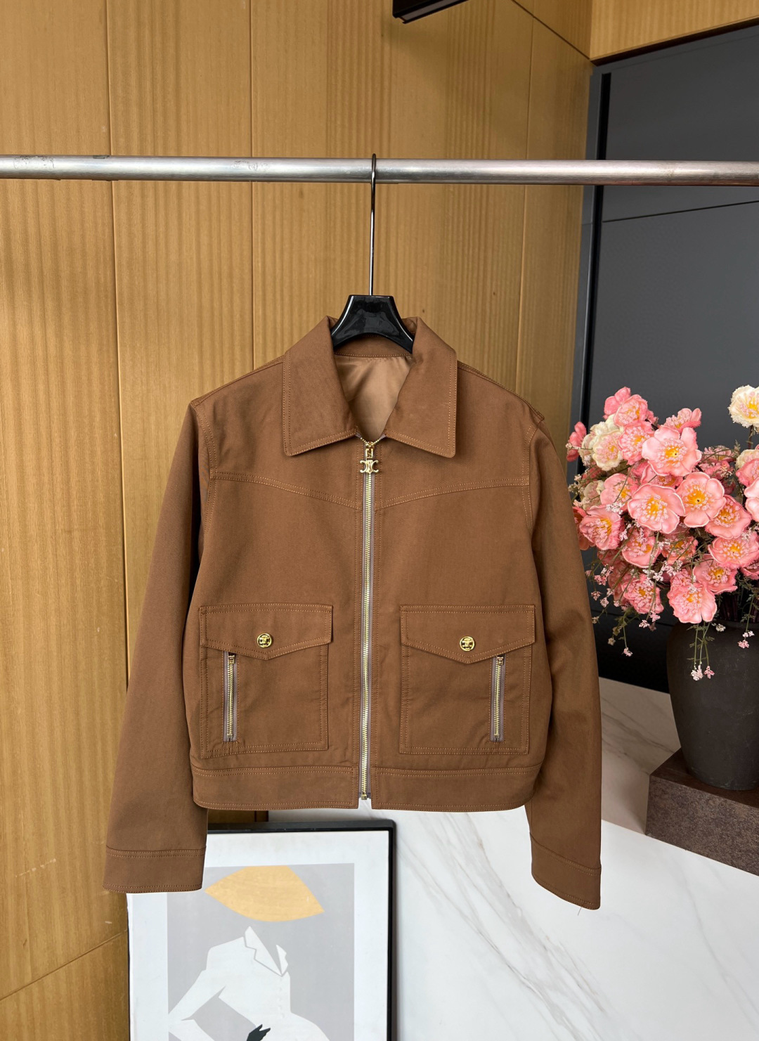 NO:469814,CELINE early autumn new style Western style tunic jacket, 2 flip patch pockets, TRIOMPHE snaps 2 zipper pockets, front and rear western style hollow design, zipper closure, TRIOMPHE tassels S M L,,celine, jackets & coats, alexander wang19860909CELINE 早秋新款 西部风格束腰夹克、2个翻盖贴袋,饰TRIOMPHE按扣 2个拉链口袋、前后西部风格镂空设计、拉链开合,饰TRIOMPHE流苏 码数S M L,,celine,jackets & coats,alexander wang,Women's clothing