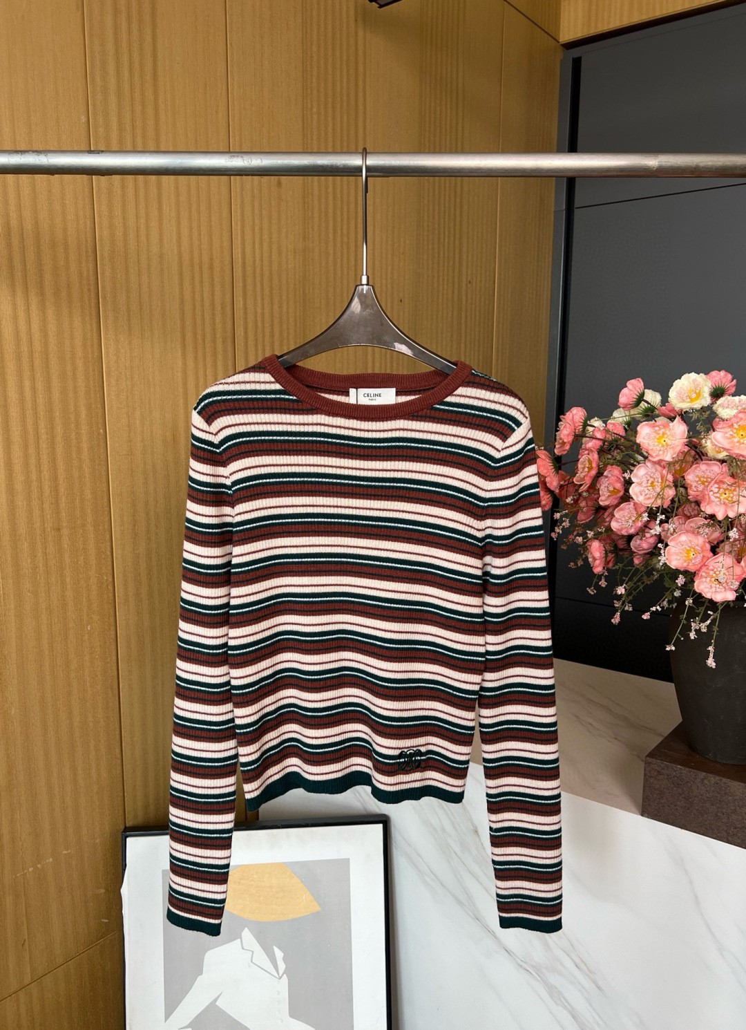 NO:459527,CELINE New early autumn style Colorful horizontal striped wool knitted long-sleeved base shirt, clothes hem TRIOMPHE embroidery, classic style, ribbed trim, fabric comfortable and elastic, celine, celine, alexander wang19860909CELINE 赛琳 早秋新款 彩色横条纹羊毛针织长袖打底衫、衣服下摆TRIOMPHE刺绣、经典版型、罗纹饰边、面料舒服有弹性,,celine,celine,alexander wang,Women's clothing
