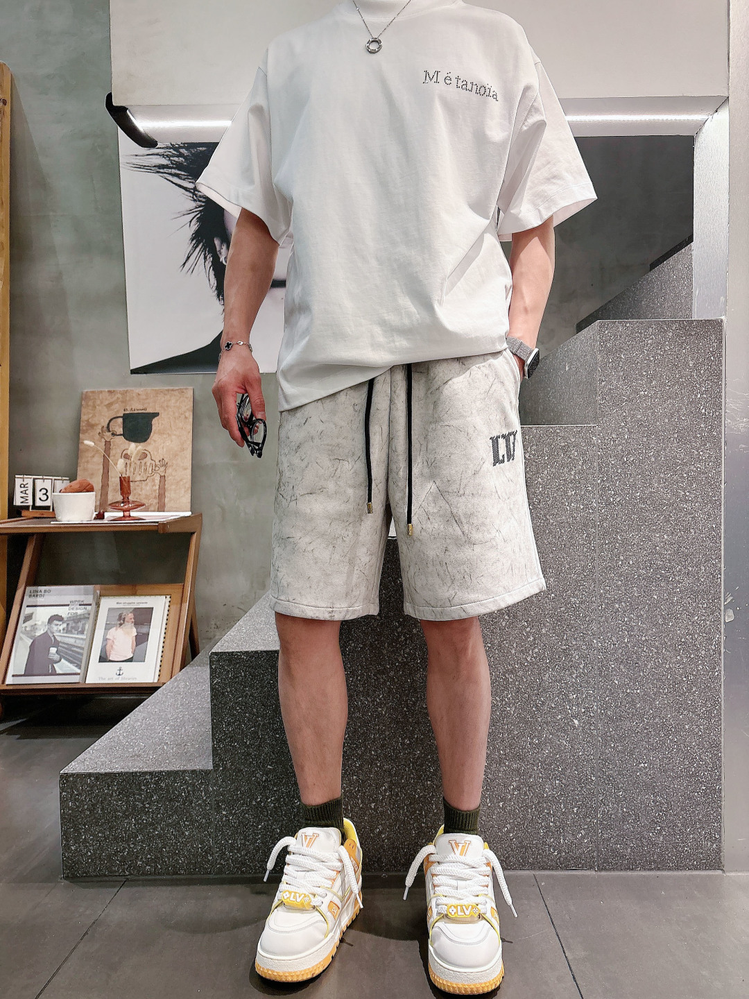 LV   三标齐全 2026夏季新款男士休闲短裤，高级定制面料透气面料 透气弹力舒适度极高，细节无可挑剔