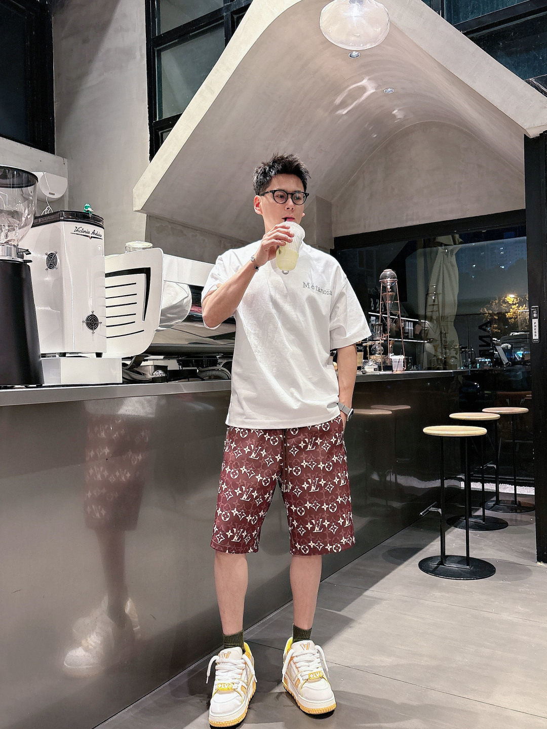 LV   三标齐全 2026夏季新款男士休闲短裤，高级定制面料透气面料 透气弹力舒适度极高，细节无可挑剔