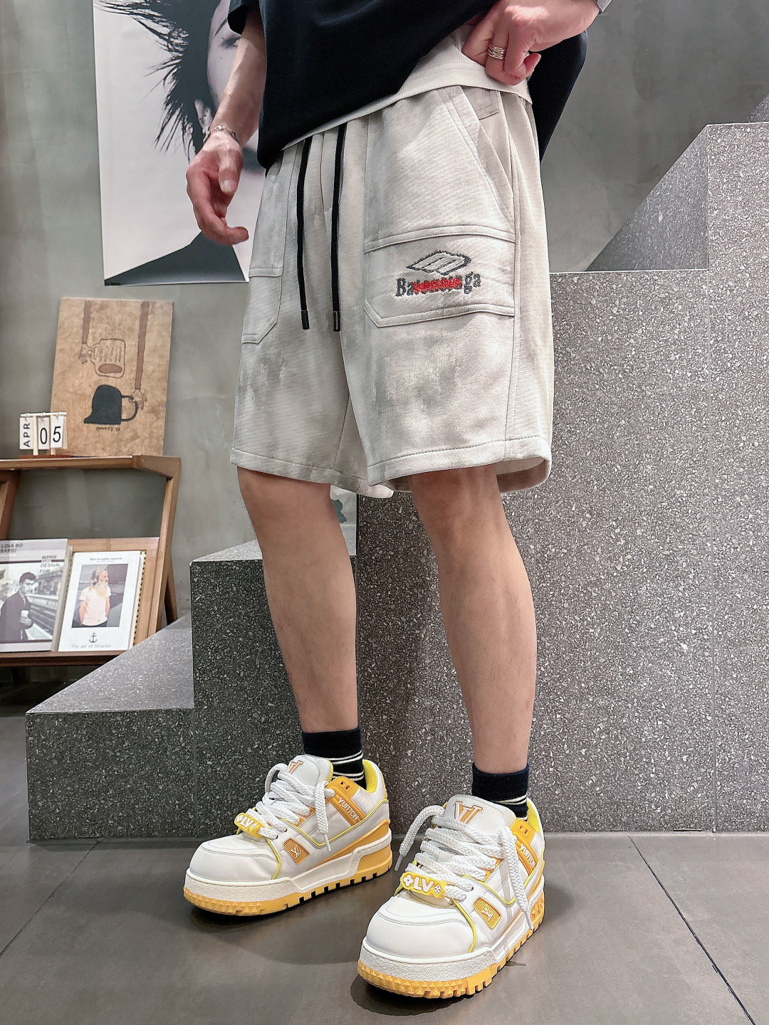 巴黎世家  三标齐全 2026夏季新款男士休闲短裤，高级定制面料透气面料 透气弹力舒适度极高，细节无可挑