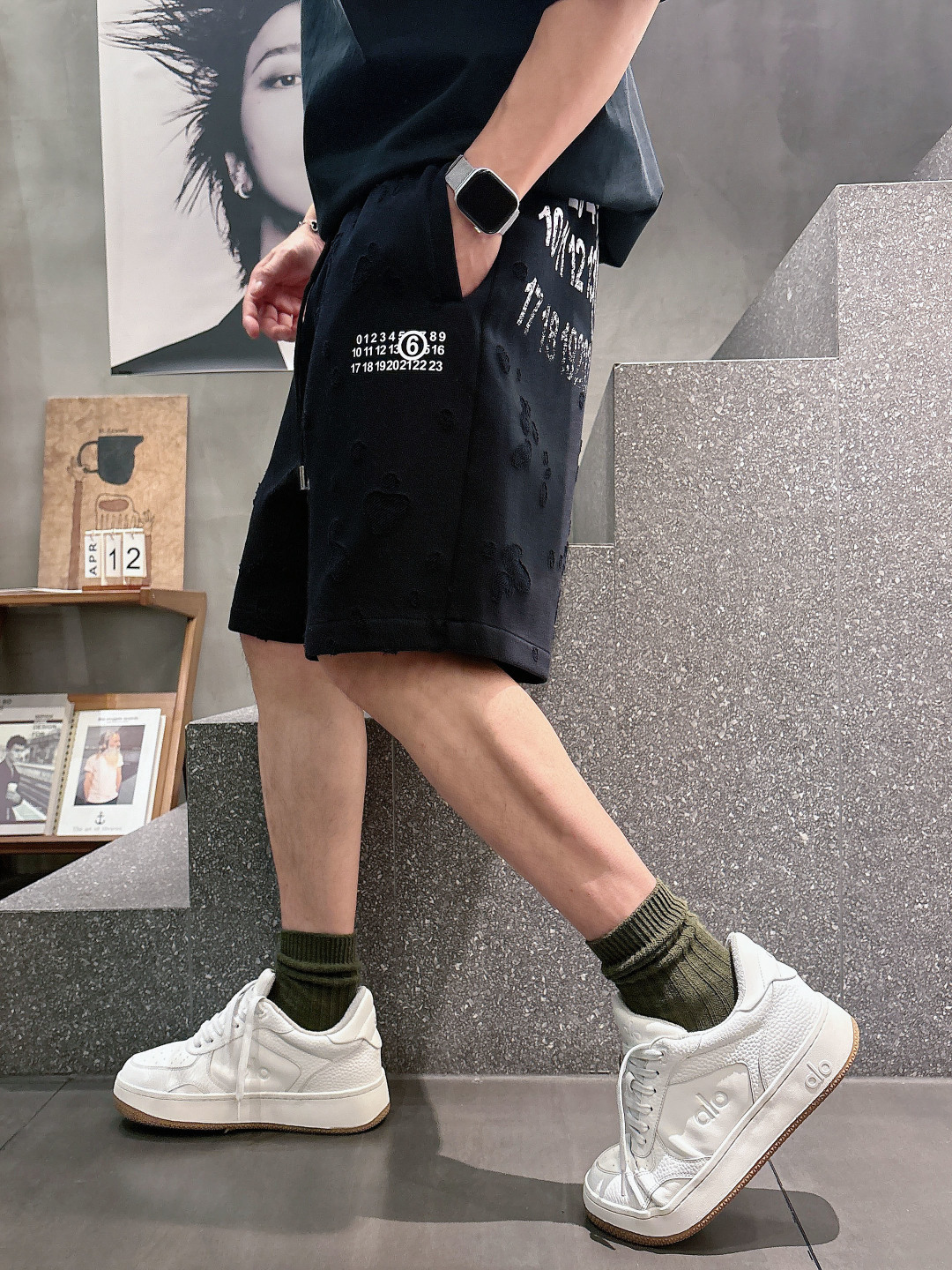 马吉拉   三标齐全 2026夏季新款男士休闲短裤，高级定制面料透气面料 透气弹力舒适度极高，细节无可挑