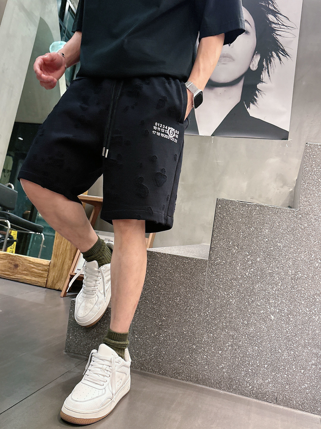 马吉拉   三标齐全 2026夏季新款男士休闲短裤，高级定制面料透气面料 透气弹力舒适度极高，细节无可挑