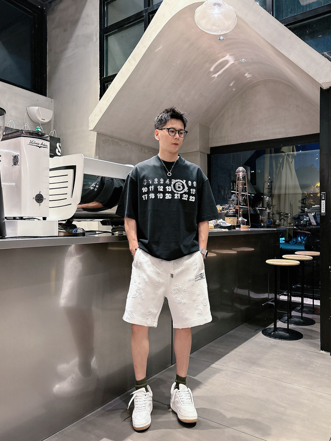 马吉拉   三标齐全 2026夏季新款男士休闲短裤，高级定制面料透气面料 透气弹力舒适度极高，细节无可挑