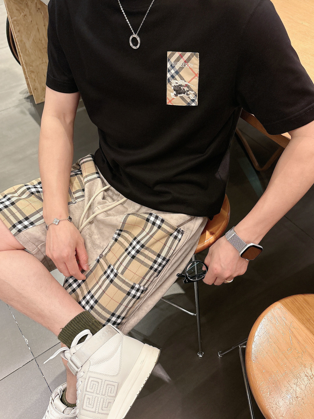 巴宝莉   三标齐全 2026夏季新款男士休闲短裤，高级定制面料透气面料 透气弹力舒适度极高，细节无可挑