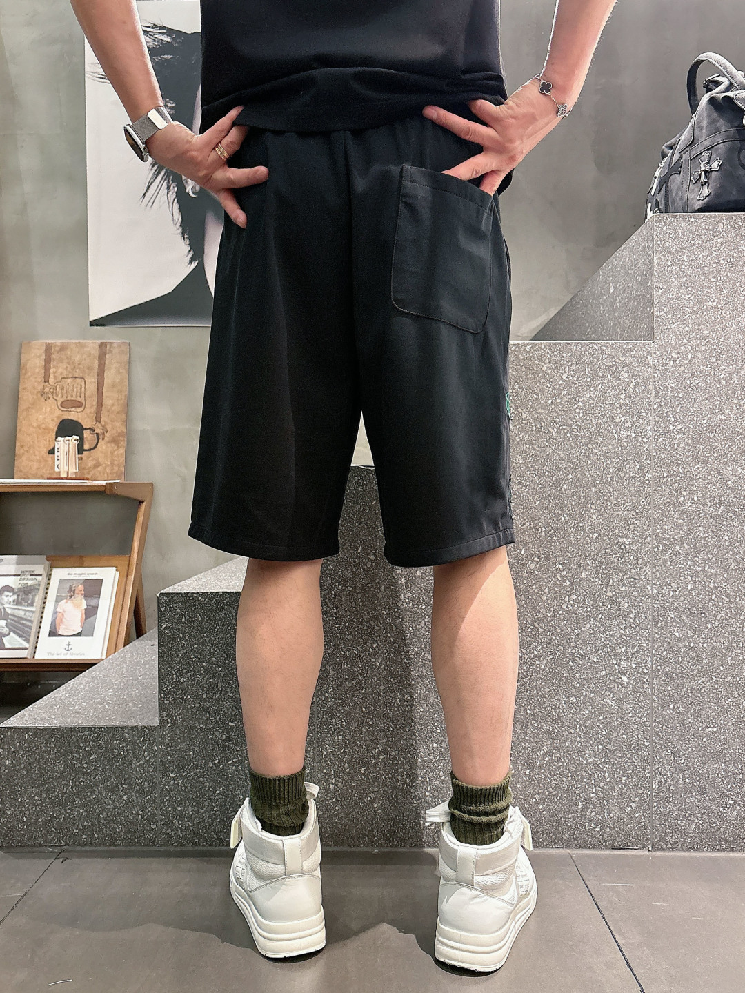 克罗心  三标齐全    2026夏季新款男士休闲短裤，高级定制面料透气面料 透气弹力舒适度极高，细节无