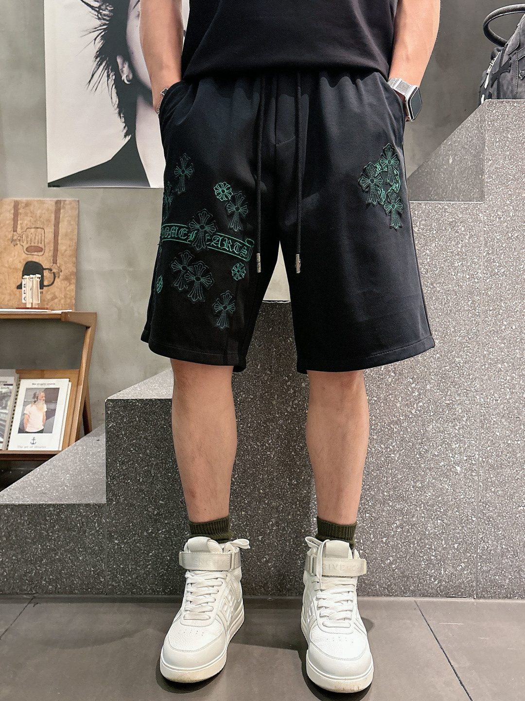 克罗心  三标齐全    2026夏季新款男士休闲短裤，高级定制面料透气面料 透气弹力舒适度极高，细节无