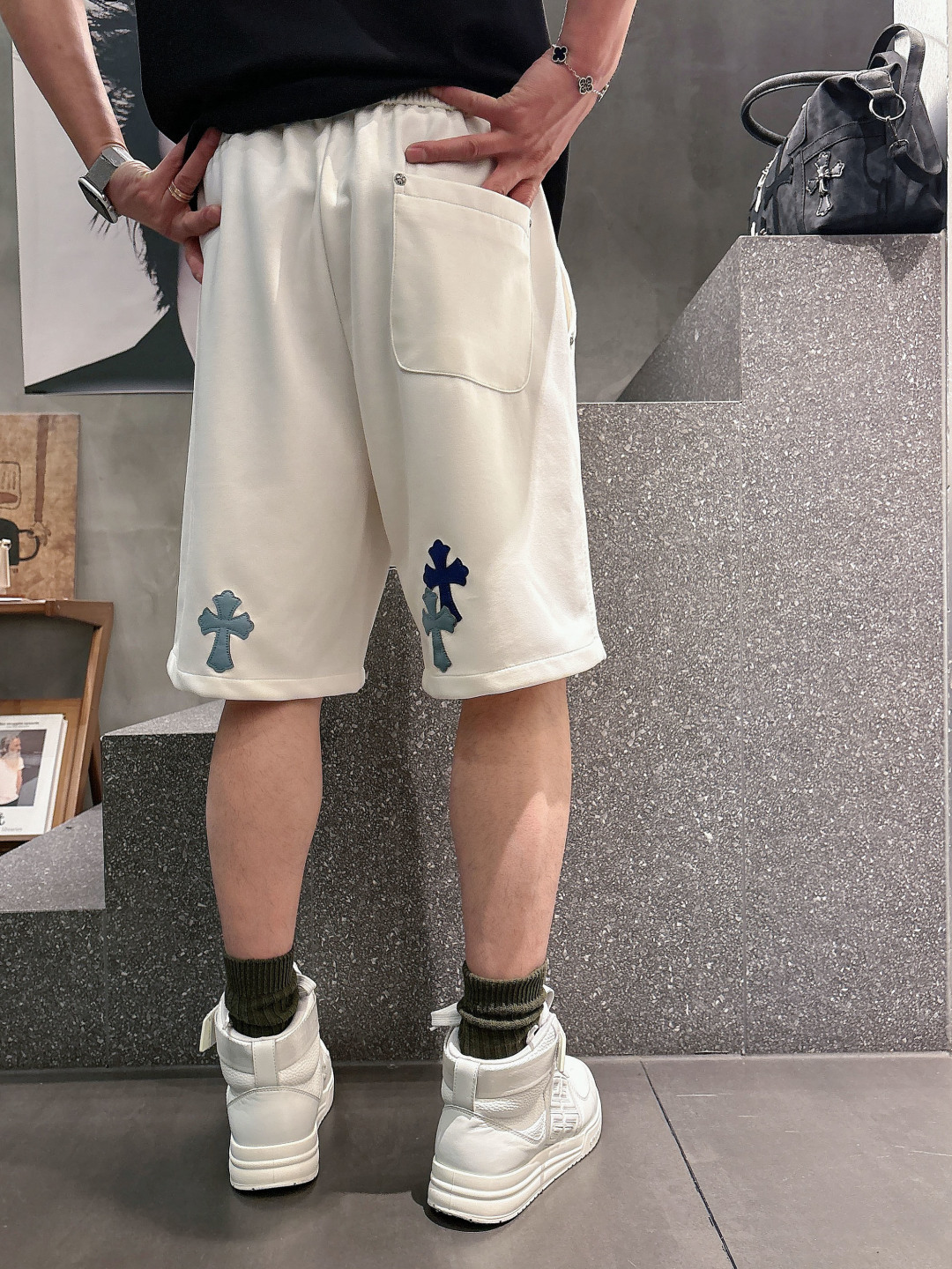 克罗心  三标齐全    2026夏季新款男士休闲短裤，高级定制面料透气面料 透气弹力舒适度极高，细节无