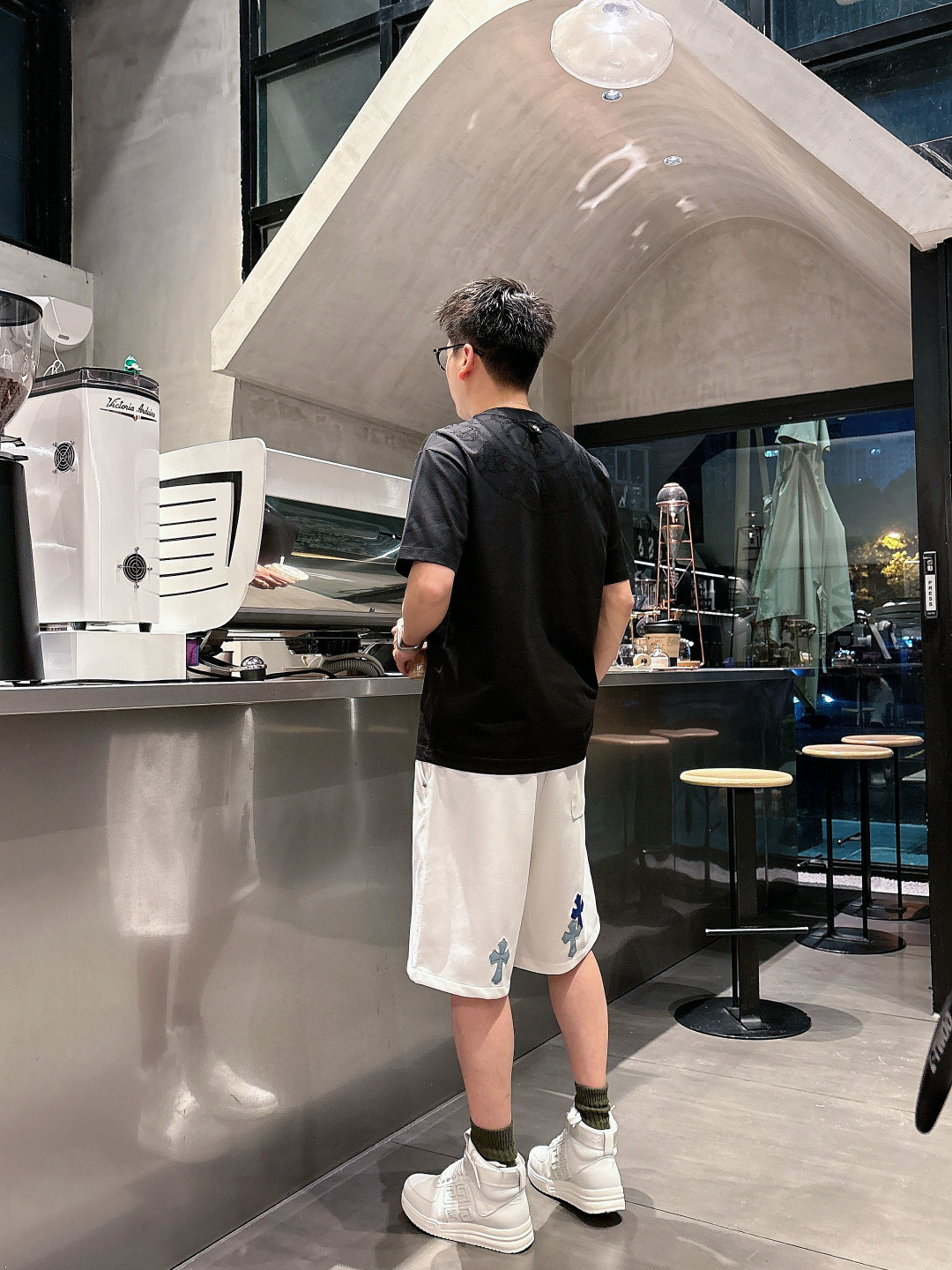 克罗心  三标齐全    2026夏季新款男士休闲短裤，高级定制面料透气面料 透气弹力舒适度极高，细节无