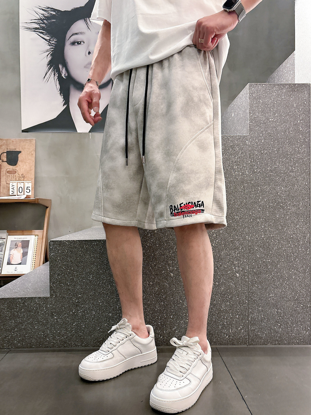巴黎世家  三标齐全    2026夏季新款男士休闲短裤，高级定制面料透气面料 透气弹力舒适度极高，细节