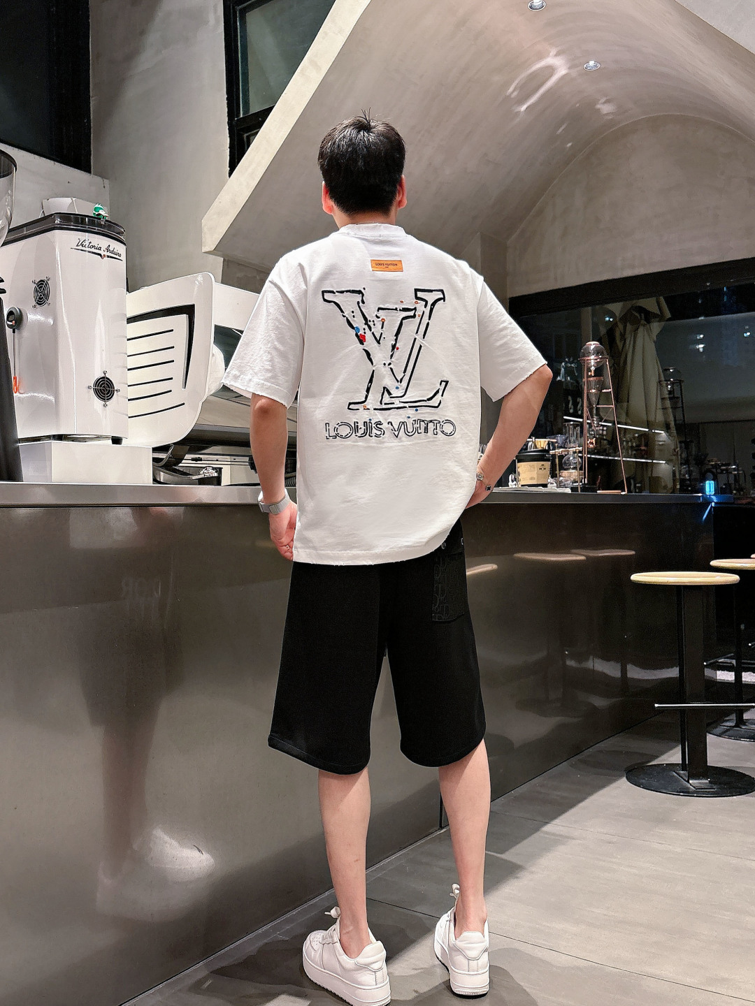 迪奥  三标齐全    2026夏季新款男士休闲短裤，高级定制面料透气面料 透气弹力舒适度极高，细节无可