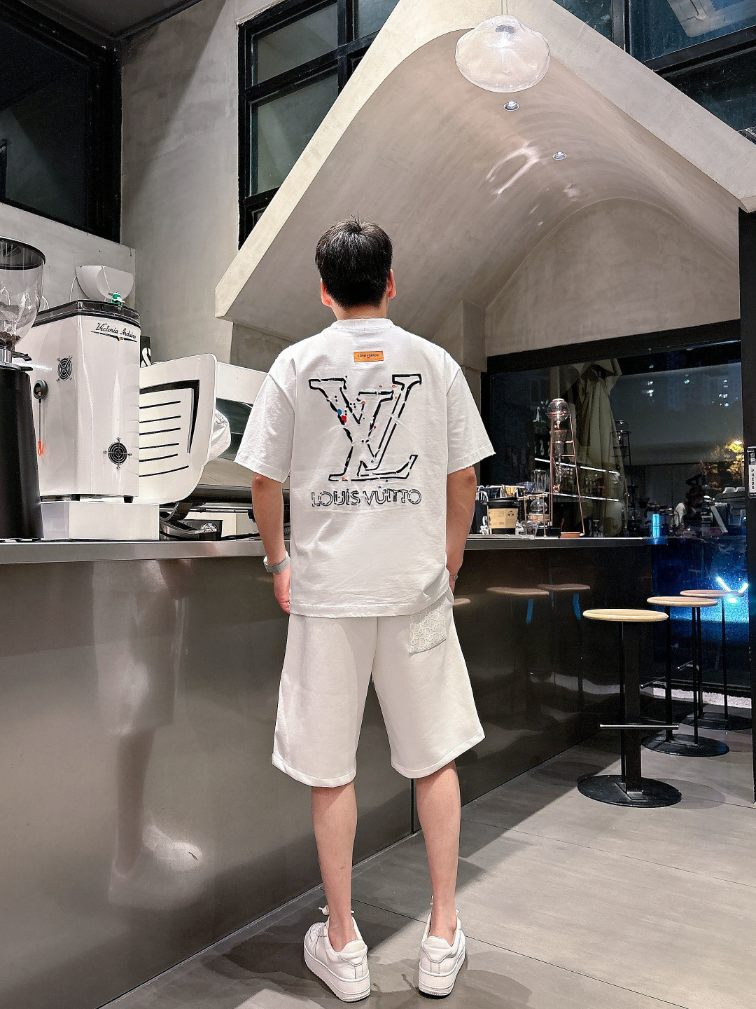 迪奥  三标齐全    2026夏季新款男士休闲短裤，高级定制面料透气面料 透气弹力舒适度极高，细节无可