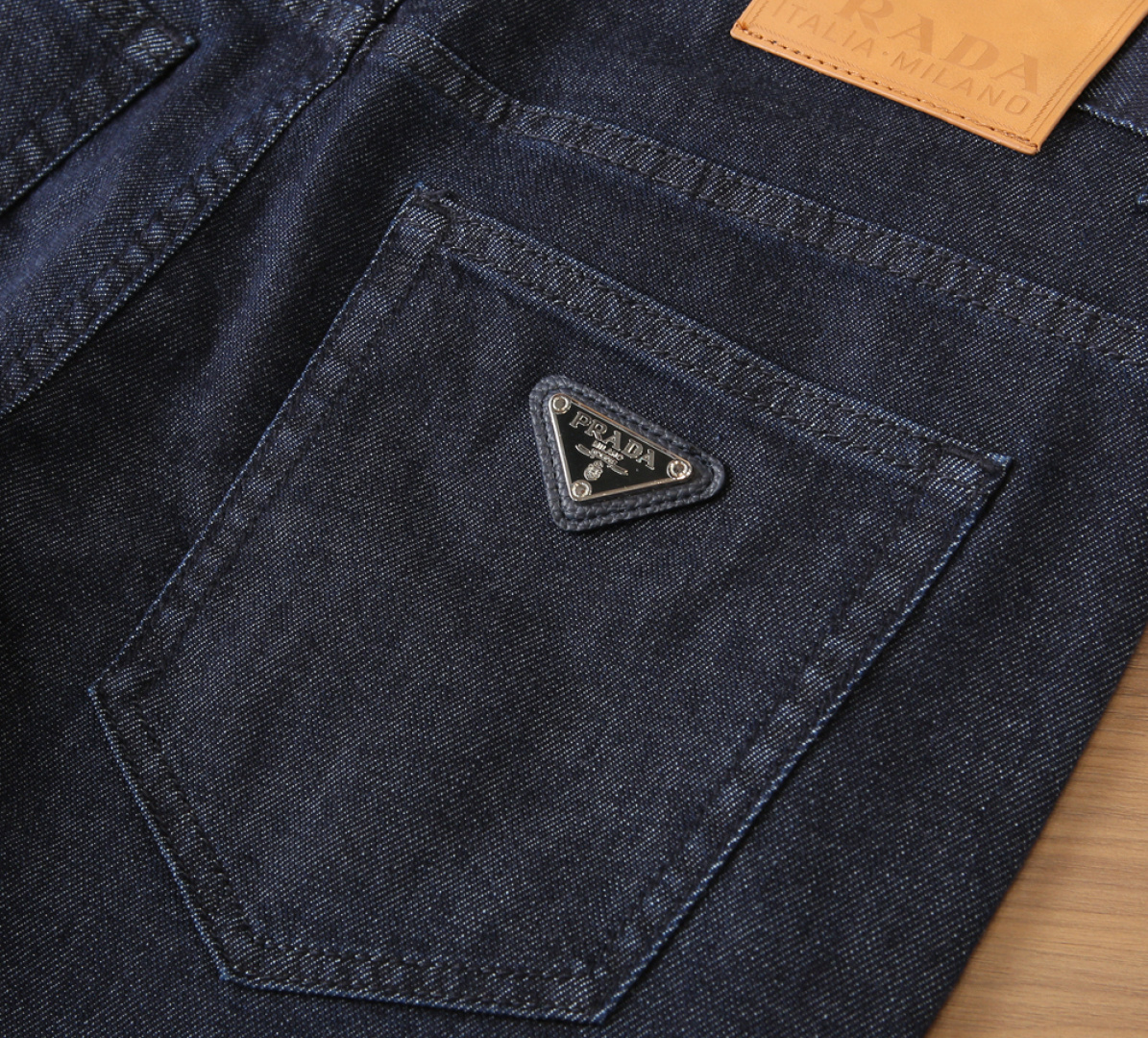 🌾PRADA牛仔裤尺寸表……626
