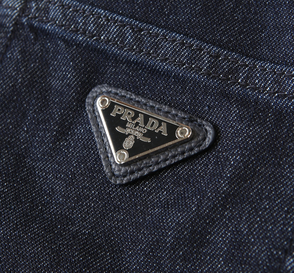 🌾PRADA牛仔裤尺寸表……626