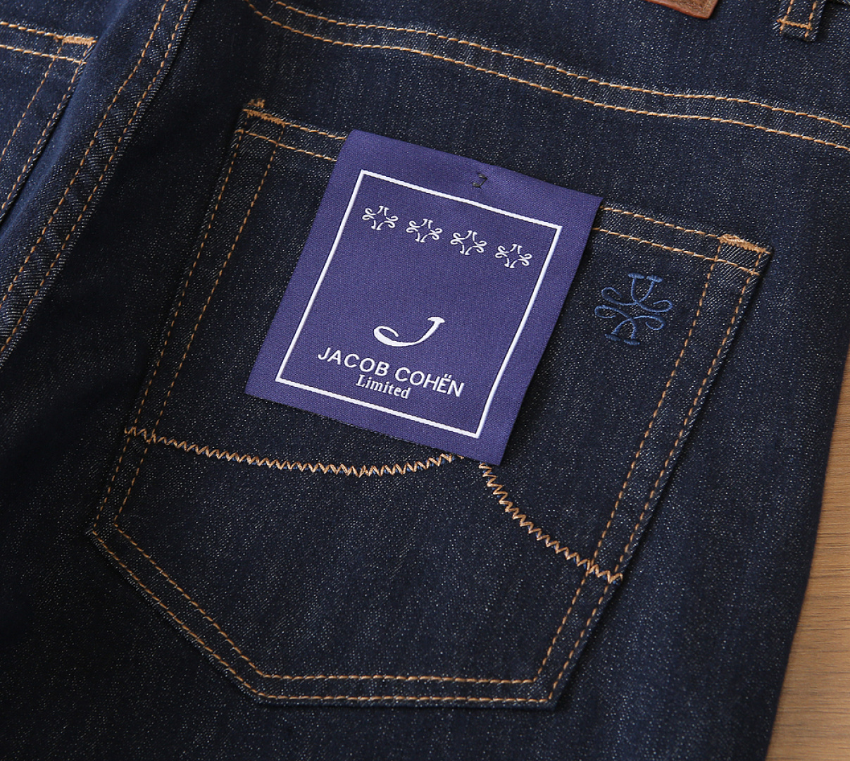 🌾JACOBCOHEN牛仔裤尺寸表……826