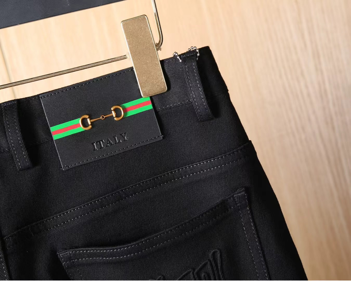 古奇 2025ss秋季专柜新品同步上市。原单订制高品质时尚休闲裤。超级百搭款。独家定制-进口高端绵面料，