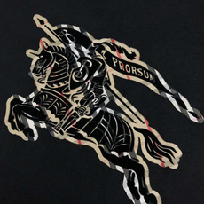 BBR*合身版型M-XXXl2025秋冬潮牌连帽卫衣,以经典黑灰骑士格纹为主调,巧妙融入贴布印花元素,打 BBR*合身版型M-XXXl2025秋冬潮牌连帽卫衣,以经典黑灰骑士格纹为主调,巧妙融入贴布印花元素,打