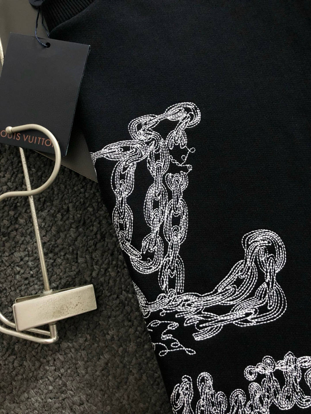 L牌*合身版型S-Xl25秋冬贴布刺绣潮牌卫衣，精致工艺专柜面料，顶级元素融合打造，3标齐全，潮男时尚，