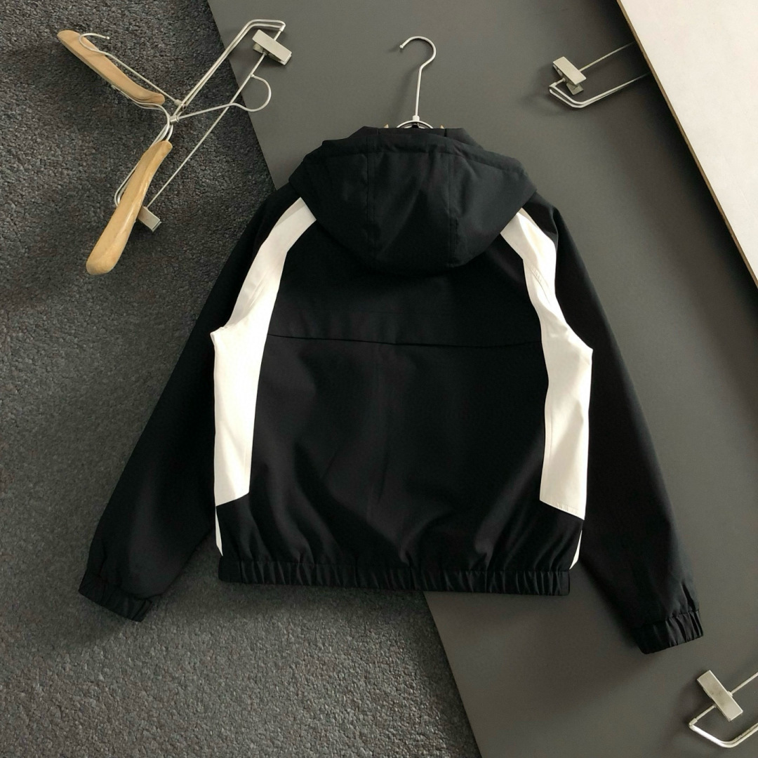 PRAD*薄棉夹克M-XXXL25秋冬顶级黑白双色拼接款经典三角标工艺薄棉连帽外套，细致顶级工艺专柜面料