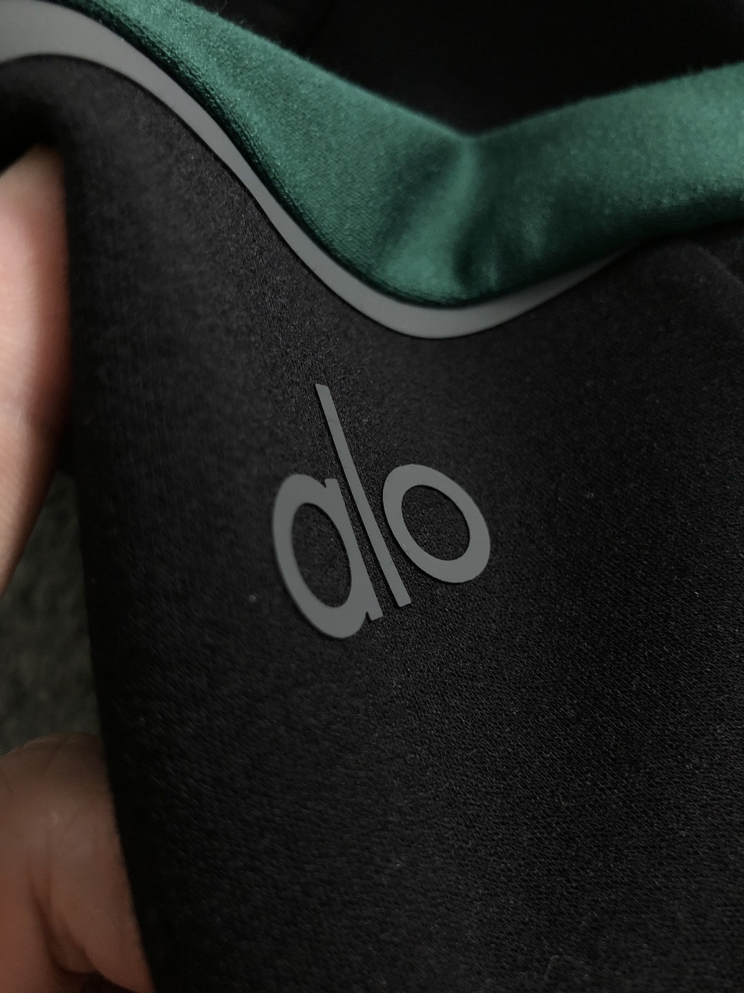 ALO*合身版型M-XXXL2025秋冬顶级双色拼接立领拉链短袖卫衣，精致工艺专柜面料，顶级元素融合打造