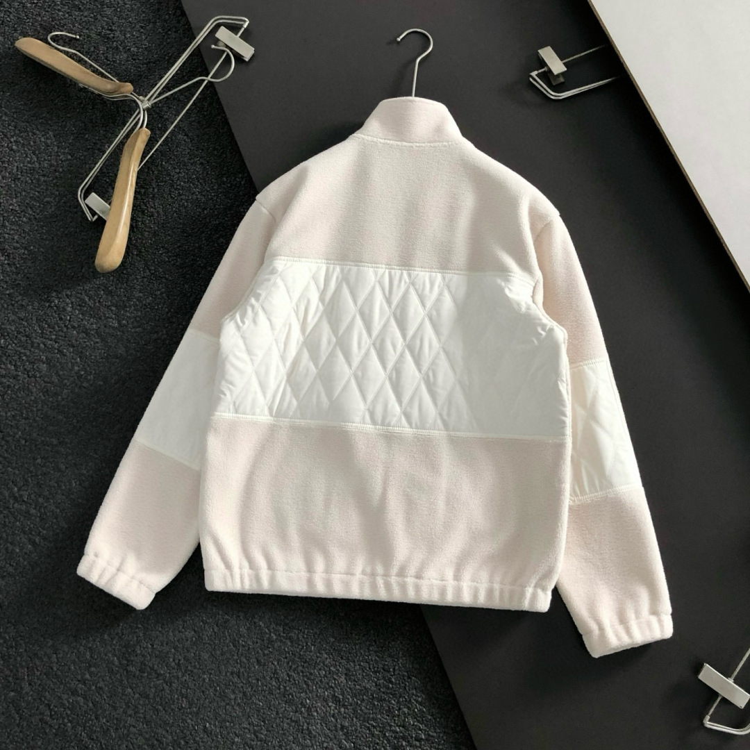 Dir*合身版型m-xxxl25秋冬新款颗拼接皮精仿潮牌刺绣字母拉链拼接立领外套，顶级精纺颗粒绒不起球不