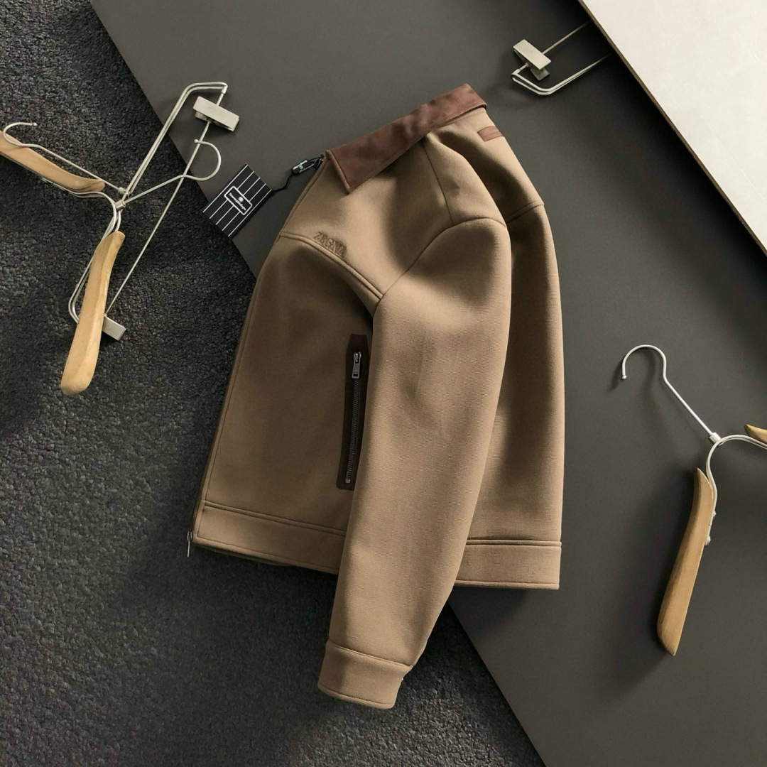 NO:537586,ZEGN* micro-wide version M-xxxl 25 new old Qianfeng black rice color-blocking letter embroidery logo counter five financial wool cardigan jacket, top-level craftsmanship, original counter, top-level production crafts imported fabric, using imported high-end customized fabric, imported silk thread feels first-class!  Official website for sale!  Code count m-xxxl,,jackets & coats,alexander wang19860909ZEGN*微宽版型 M-xxxl 25新款老钱风黑米拼色字母刺绣logo专柜五金融合羊毛开衫外套,顶级工艺打造,专柜原单,顶级制作工艺进口面料,采用进口高端订制面料,进口丝线手感一流！官网在售！码数m-xxxl,,jackets & coats,alexander wang,Men's clothing