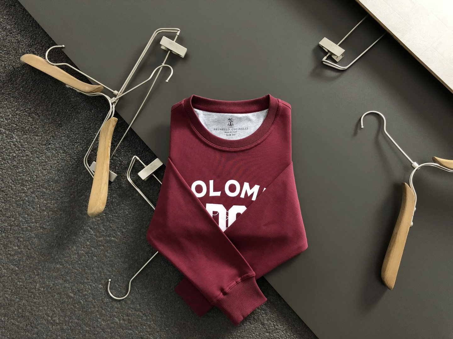 NO:537593,BC* micro-wide version S-Xl 25 autumn and winter print fusion trendy brand round neck sweatshirt, exquisite craftsmanship counter fabric, top-level elements fusion creation, complete 3 standards, trendy men's fashion, whether it is the comfort of the upper body or it is incomparable 170-140(s)175-155(M) 178-170(L)180-180(XL),,hoodie,sweatshirts,alexander wang19860909BC*微宽版型S-Xl 25秋冬印花融合潮牌圆领卫衣,精致工艺专柜面料,顶级元素融合打造,3标齐全,潮男时尚,无论是上身舒适度还是都是无可比拟的存在 170-140(s)175-155(M) 178-170(L)180-180(XL),,hoodie,sweatshirts,alexander wang,Men's clothing