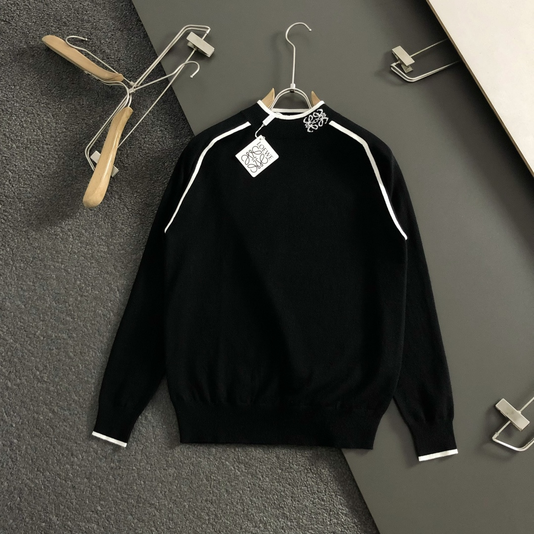 Loewe Men's Black Wool Sweater with White Trim and Logo Detail 8 cmp i1760280215885 8373 0 9