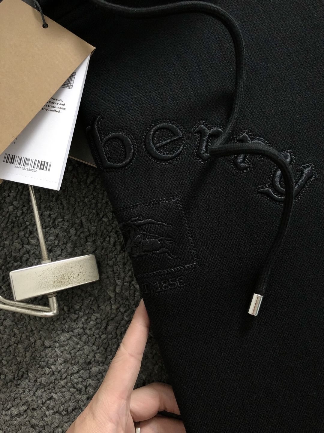 Burberry Men's Black Hoodie with Classic Check Sleeve Patches - M to XXXL 4 cmp i1760367080977 2555 0 6