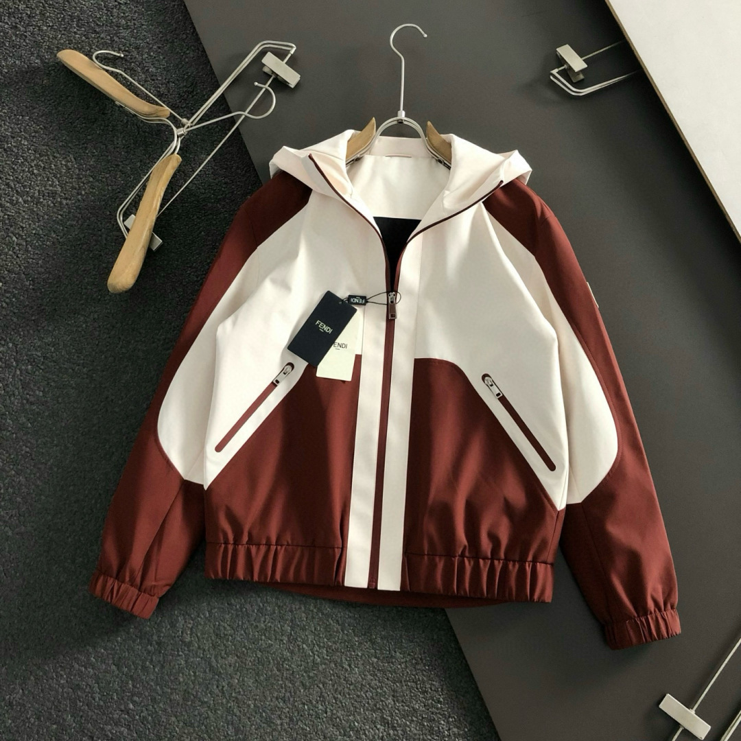 FEND*合身版型M-XXXL25秋冬顶级双色拼接款多多拉链工艺融合FD皮牌薄棉连帽外套，细致顶级工艺专