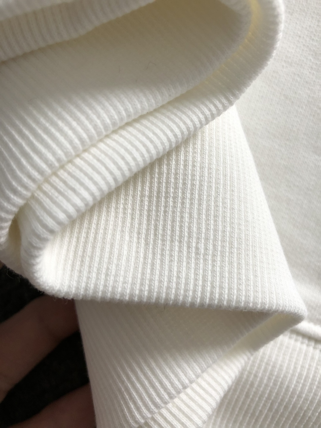 L牌*微宽版型S-Xl25最新最顶级线绣圆领卫衣，最顶级的品质专柜原单短袖，顶级制作工艺进口面料，专柜款