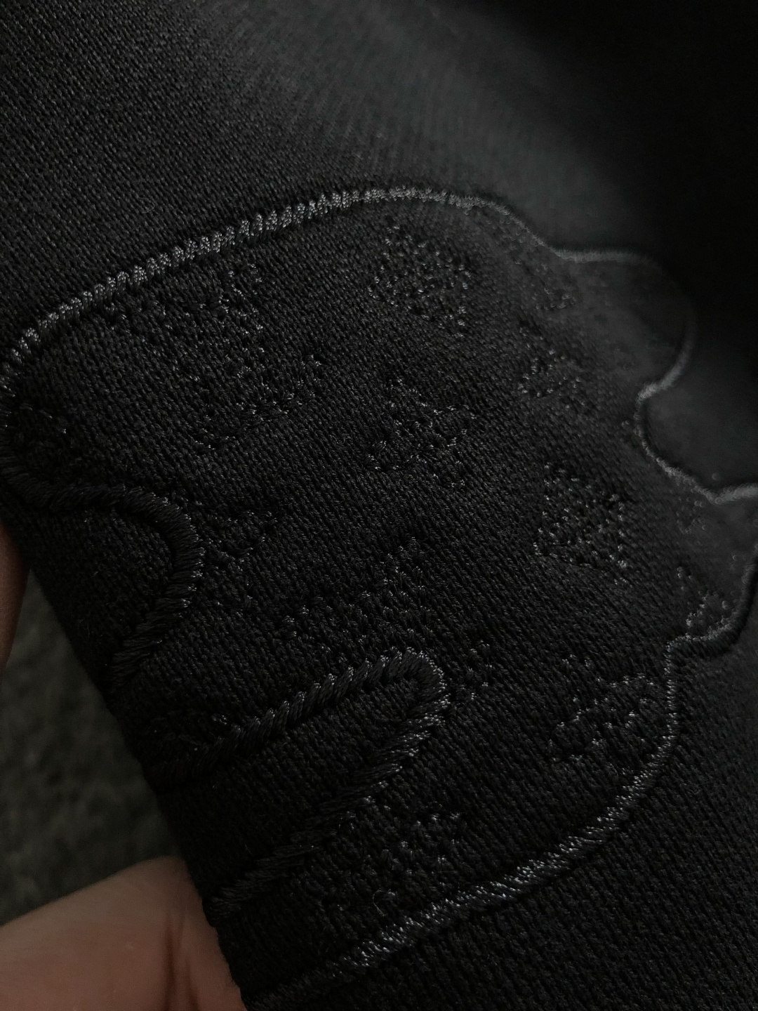 L牌*合身版型s-Xl2025秋冬拉链连帽卫衣，以帽子老花印花元素点缀为主调，融入拉绒拉链元素，打破传统