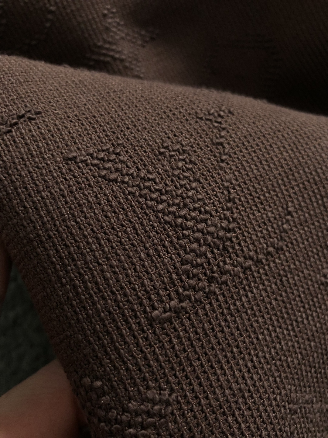 L牌*合身版型s-Xl2025秋冬拉链加绒休闲裤，以满幅老花提花元素点缀为主调，融入字母烧花元素，打破传