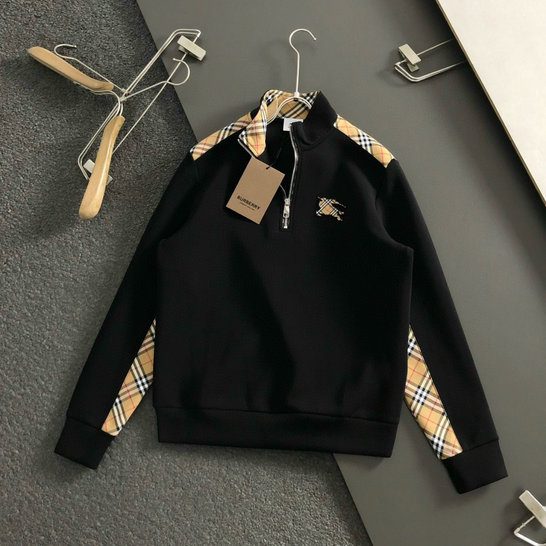 BBR*合身版型M-XXXL2025秋冬云柔系列拉链格纹融合骑士logo内里拉绒时尚百搭立领卫衣长袖，精