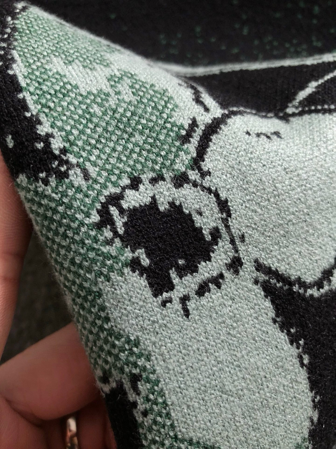 L牌*合身版型M-XXXL2025秋冬新款提花圆领羊毛针织衫，精致工艺专柜面料，顶级元素融合打造，3标齐