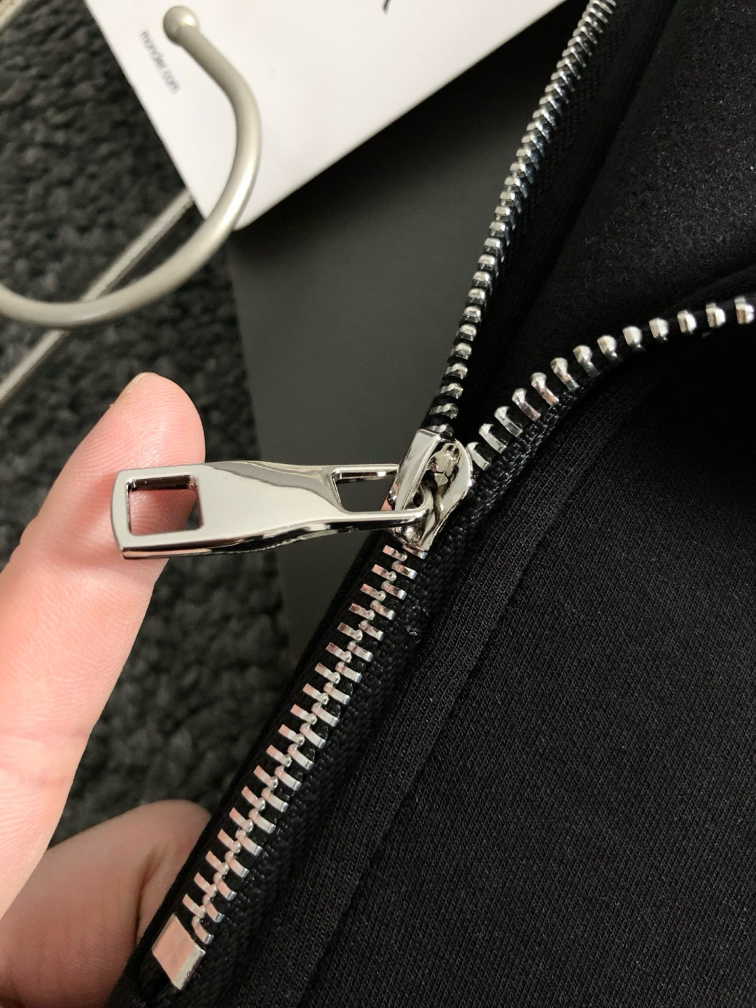 Mon*拉绒版型M-XXXL2025秋冬云柔系列双面料拼接简约百搭拉链logo贴标内里拉绒时尚百搭立领卫