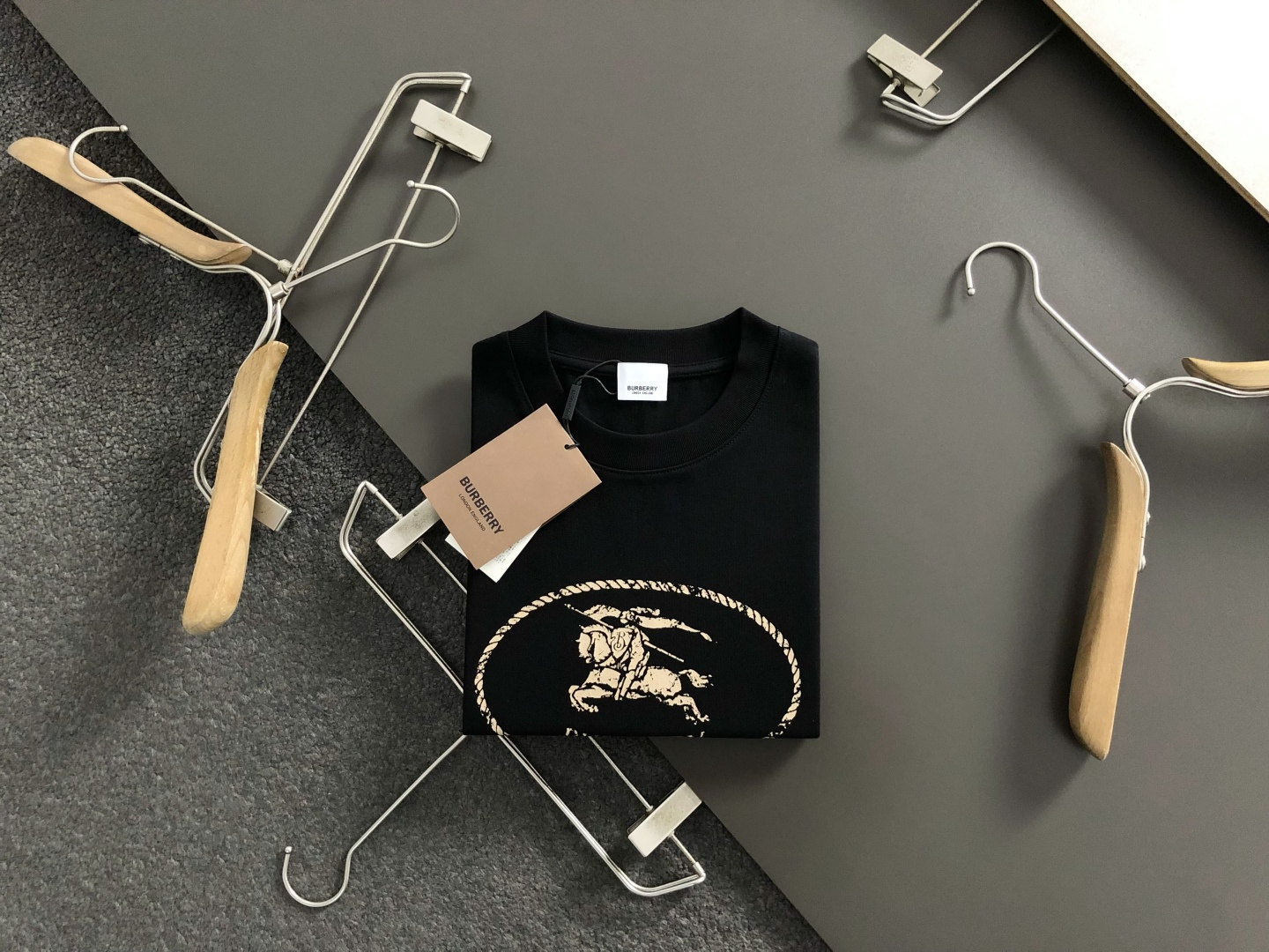 BBR*卡码拍小S-XXl26春夏其实压花潮牌短袖，精致工艺专柜面料，顶级元素融合打造，3标齐全，潮男时