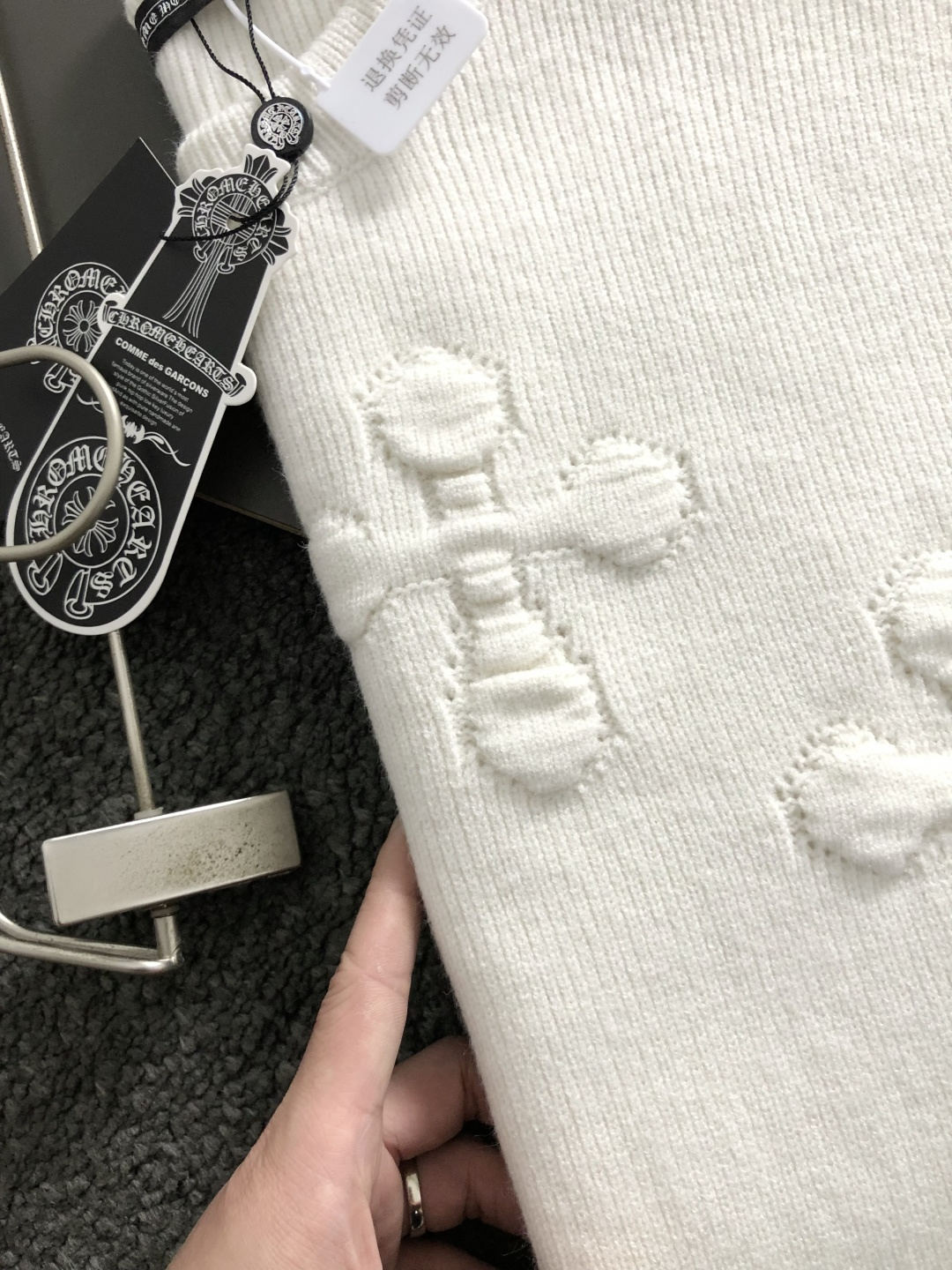 CH*卡码拍小S-Xl2025秋冬潮牌羊毛衫，以十字提花点缀为主调，巧妙十字元素，打破传统羊毛的单调感，