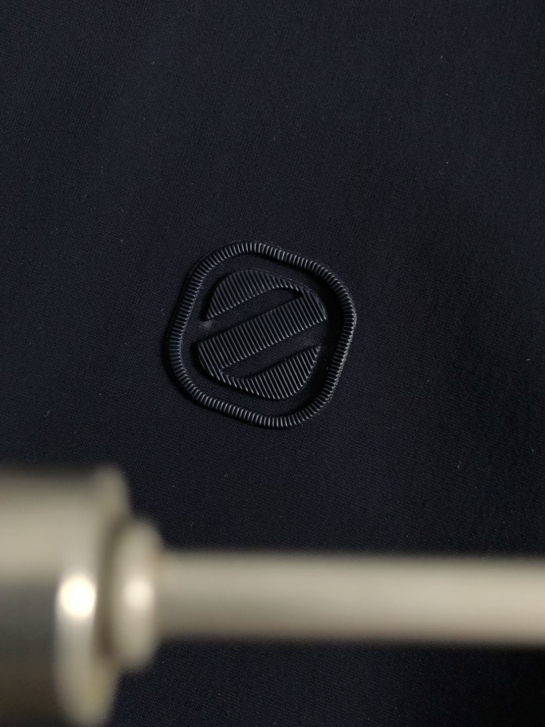 Za*正码正拍M-xxxl2026春夏短袖，以黑灰撞色百搭字母Z主调，巧妙融入老钱面料元素，打破传统短袖