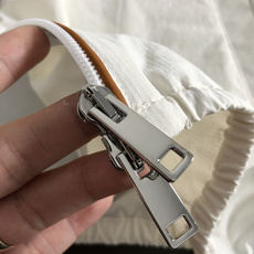 Prad*套装版型 m-xxl2026春夏短袖,以贴布三角标防晒套装为主调,巧妙融入纯色百搭面料元素,打 Prad*套装版型 m-xxl2026春夏短袖,以贴布三角标防晒套装为主调,巧妙融入纯色百搭面料元素,打