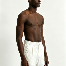 Loro Piana*合身版型29-362026春夏亚麻休闲裤,以经典纯色简约为主调,巧妙融入专柜五金辅 Loro Piana*合身版型29-362026春夏亚麻休闲裤,以经典纯色简约为主调,巧妙融入专柜五金辅