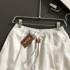 Loro Piana*合身版型S-xxl2026春夏百分百天丝亚麻休闲短裤,以经典简约皮标融合为主调,巧 Loro Piana*合身版型S-xxl2026春夏百分百天丝亚麻休闲短裤,以经典简约皮标融合为主调,巧