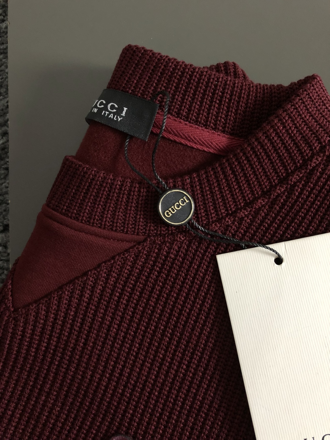 GUCC*尺码M-xxxl 属性 2026秋冬卫衣长袖 成分 A料 60.6%涤纶 16.9再生纤维素纤维。16.9 GUCC*尺码M-xxxl 属性 2026秋冬卫衣长袖 成分 A料 60.6%涤纶 16.9再生纤维素纤维。16.9