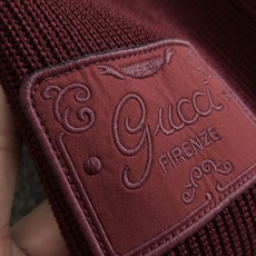 GUCC*尺码M-xxxl 属性 2026秋冬卫衣长袖 成分 A料 60.6%涤纶 16.9再生纤维素纤维。16.9 GUCC*尺码M-xxxl 属性 2026秋冬卫衣长袖 成分 A料 60.6%涤纶 16.9再生纤维素纤维。16.9