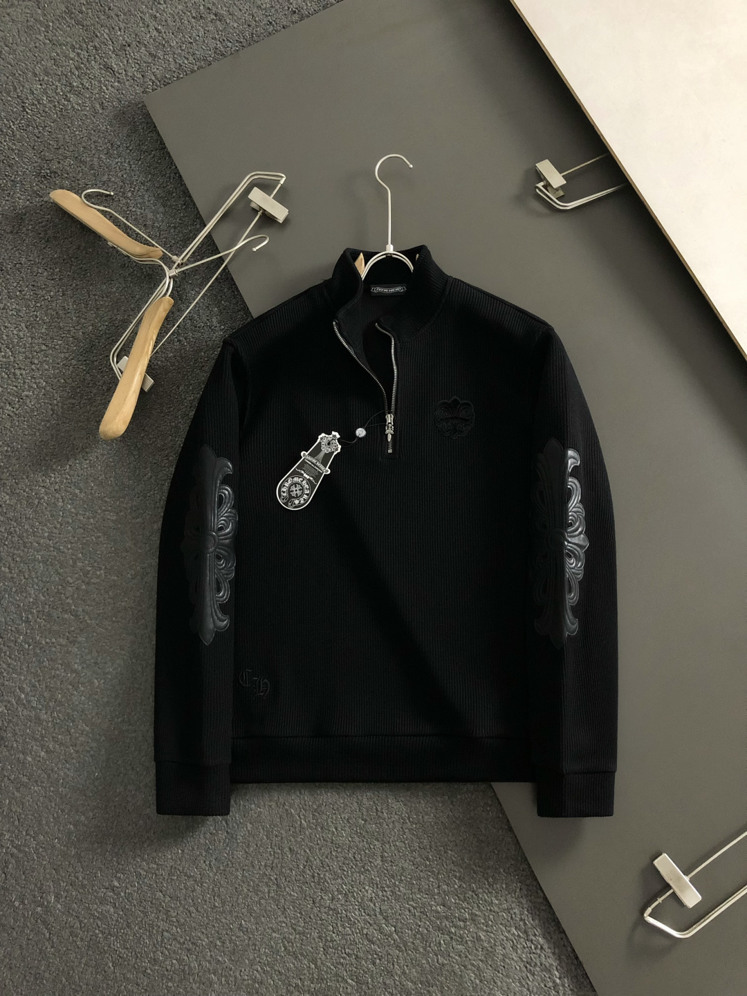 Ch**尺码M-xxxl 属性 2026秋冬卫衣长袖 成分 A料 60.6%涤纶   16.9再生纤维素纤维。16.9%