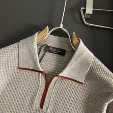 Loro piana*尺码M-xxxl 属性 2026秋冬羊毛衫 成分 羊毛衫 工艺 以老钱风剪刀领撞色翻领针为视觉主调 Loro piana*尺码M-xxxl 属性 2026秋冬羊毛衫 成分 羊毛衫 工艺 以老钱风剪刀领撞色翻领针为视觉主调