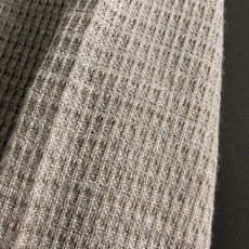Loro piana*尺码M-xxxl 属性 2026秋冬羊毛衫 成分 羊毛衫 工艺 以老钱风剪刀领撞色翻领针为视觉主调 Loro piana*尺码M-xxxl 属性 2026秋冬羊毛衫 成分 羊毛衫 工艺 以老钱风剪刀领撞色翻领针为视觉主调