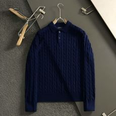 Polo*尺码S-XXl 属性 2026秋冬羊毛衫 成分 羊毛衫 工艺 以纯色绞花设计骑士刺绣翻领边缘撞色为视觉主调,休 Polo*尺码S-XXl 属性 2026秋冬羊毛衫 成分 羊毛衫 工艺 以纯色绞花设计骑士刺绣翻领边缘撞色为视觉主调,休