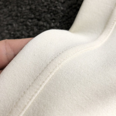 BBR*尺码M-xxxl 属性 2026秋冬针织衫 成分 羊绒混纺 工艺 以纯色百搭多工艺字母logo融合为风格为视觉主 BBR*尺码M-xxxl 属性 2026秋冬针织衫 成分 羊绒混纺 工艺 以纯色百搭多工艺字母logo融合为风格为视觉主