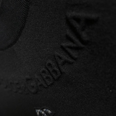D&G*尺码M-xxxl 属性 2026秋冬卫衣短袖 成分 工艺 以领口字母压花融合多字母嵌入工艺融合为视觉主调,立体 D&G*尺码M-xxxl 属性 2026秋冬卫衣短袖 成分 工艺 以领口字母压花融合多字母嵌入工艺融合为视觉主调,立体